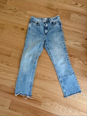 Zara Light Blue Distressed Straight-Leg Jeans size 8